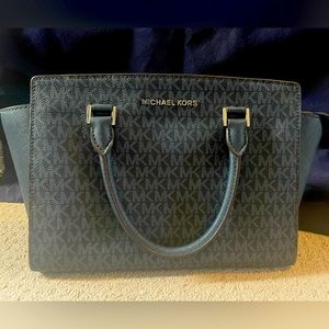 Michael Kors blue shoulder bad!